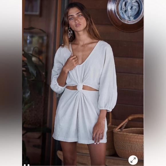 Free People knotty but nice romper NWT - Picture 3 of 7